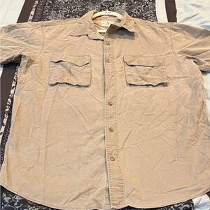 Men's Button-Up Short Sleeve Shirt in Light Khaki